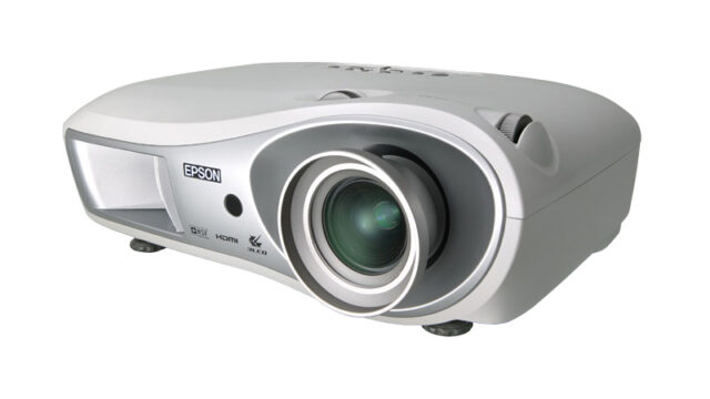 EPSON EMP-TW600 ホームシアタープロジェクター